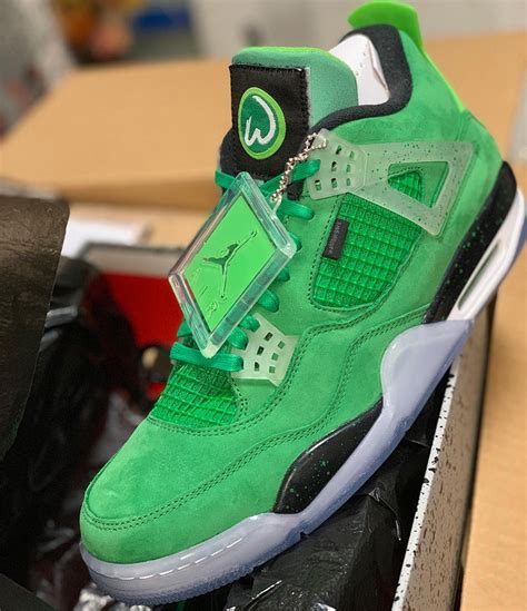 jordan 4 wahlburger.